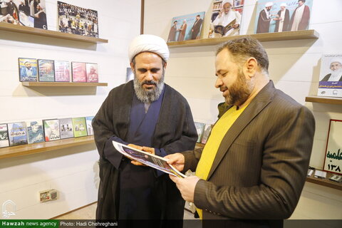 بالصور/ مدير الحوزة العلمية في بوشهر يتفقد وكالة أنباء الحوزة بقم المقدسة