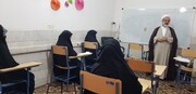 بازدید مدیر حوزه علمیه خواهران استان یزد از امتحانات پایان ترم