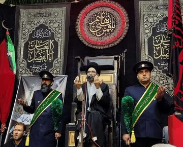 مردم کاشان همان مسیر اهل بیت (ع) را در کمک به ولایت فقیه طی می کنند