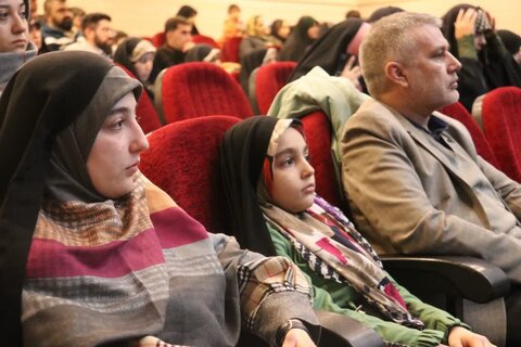 تصاویر/ مراسم گرامیداشت شهدای حادثه تروریستی کرمان و تقدیر از فعالین ایام فاطمیه در ارومیه