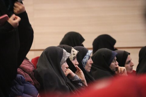 تصاویر/ مراسم گرامیداشت شهدای حادثه تروریستی کرمان و تقدیر از فعالین ایام فاطمیه در ارومیه