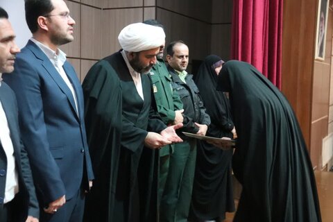 تصاویر/ مراسم گرامیداشت شهدای حادثه تروریستی کرمان و تقدیر از فعالین ایام فاطمیه در ارومیه