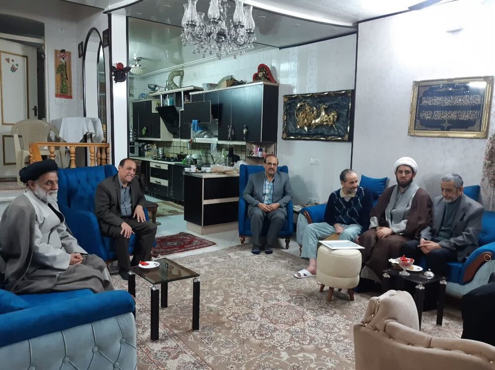 عیادت از خبرنگار پیشکسوت کاشانی+عکس