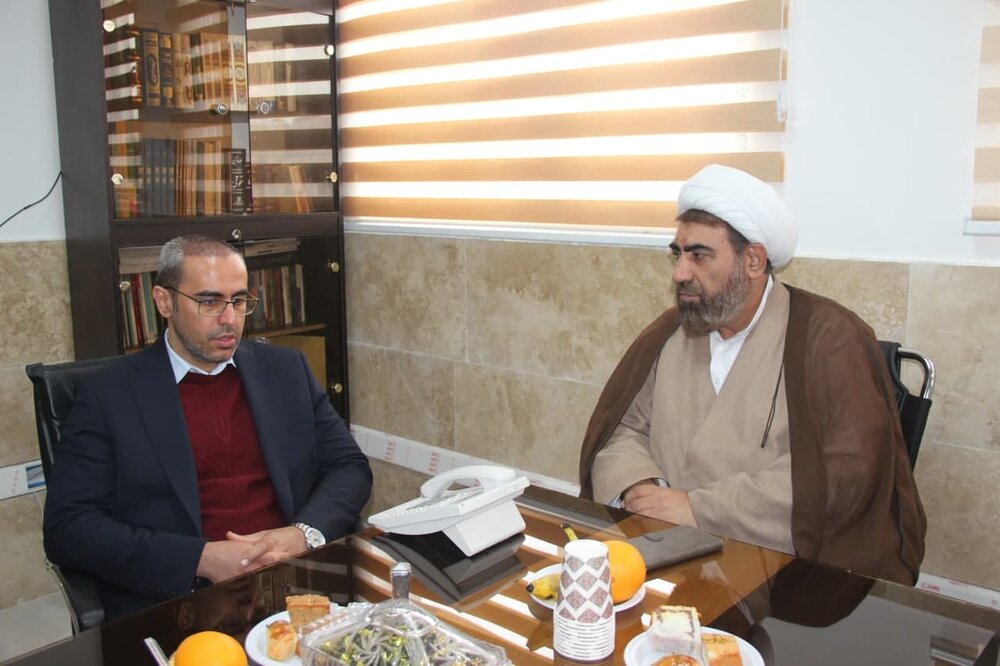 ستاد اجرایی فرمان امام(ره) بازوی دولتها برای رفع محرومیت است