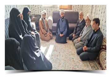 تجلیل از خانواده طلبه شهید علیرضا محمدی پور از شهدای کرمان