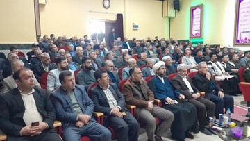 تصاویر/ همایش سفیران صلح و سازش در الیگودرز