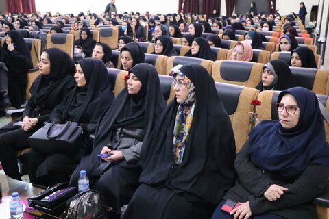 تصاویر/ همایش استانی بزرگداشت هفته زن و مقام مادر با رویکرد «ترویج گفتمان الگوی سوم زن مسلمان» در ارومیه