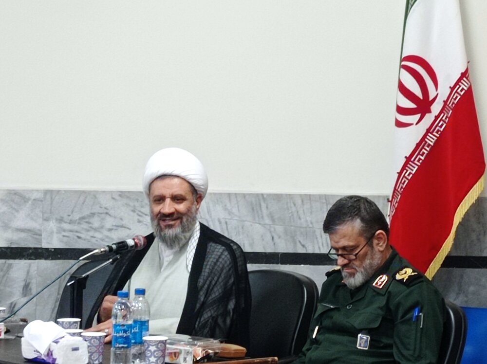 حضور مردم در میدان سوخت موشکهای انتقامی سردار حاجیزاده است