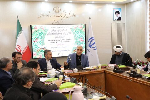 تصاویر/نشست صمیمی مدیران و اعضای هیأت موسسان موسسات قرآنی استان اردبیل