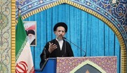 خطيب جمعة طهران: اليمن يحظى بدعم جميع أحرار العالم