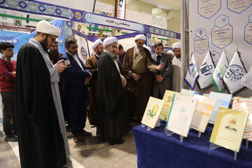 تصاویر/ حال و هوای آخرین روز نمایشگاه کتاب و دستاوردهای علمی مراکز پژوهشی حوزوی