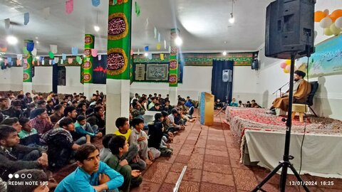 تصاویر/جشن ولادت امام باقر (ع) در مدرسه علمیه صاحب الزمان(ع) بشاگرد