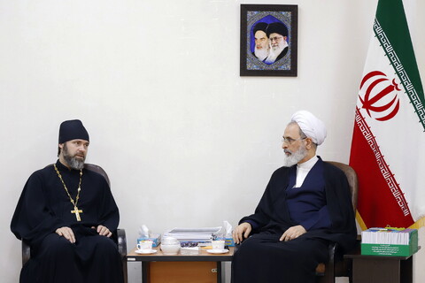 Photo / The meeting of the Director of the Council of International Experts of Russian Orthodox Churches with Ayatollah Arafi