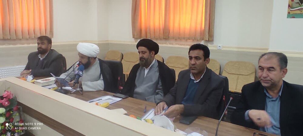 بسترهای کنترل هیجان جوانان فراهم شود