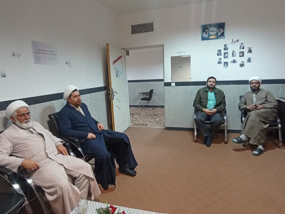 نحوه شرکت طلاب مدرسه علی بن ابیطالب(ع) ملایر در جشنواره قرآنی شهید طلبه «آرمان علیوردی» بررسی شد