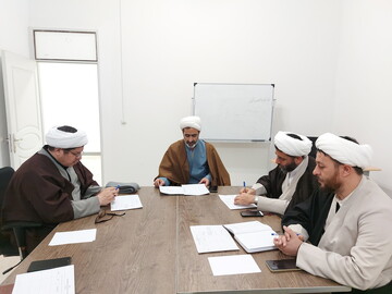 تصاویر/ کمیته تبلیغ و اقتضائات اجلاسیه مدیران حوزه علمیه استان آذربایجان شرقی