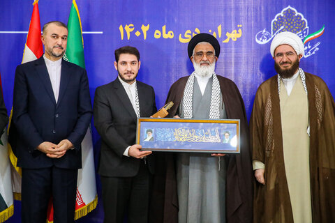 تصاویر/ تجدید میثاق نمایندگان ولی فقیه و ائمه جمعه کشور با امام خمینی(ره)