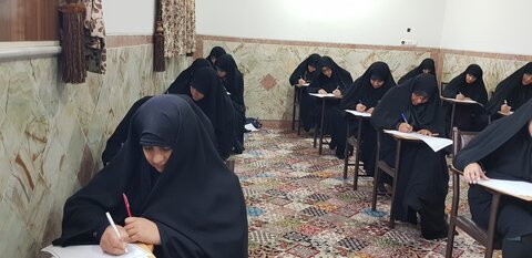 برگزاری امتحانات پایان نیمسال اول سال تحصیلی1403-1402  در مدرسه علمیه تخصصی امام حسین(ع) یزد – سطح 4  + تصاویر