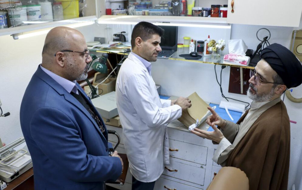 بازدید اعضای جامعة المصطفی از اداره امور فکری و فرهنگی حرم مطهر علوی