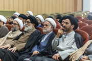 دیدار اعضای جامعه نخبگانی تهران با رئیس مرکز خدمات حوزه