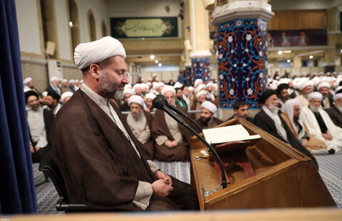 بالصور/ لقاء أئمة الجمعة من أنحاء البلاد مع الإمام الخامنئي