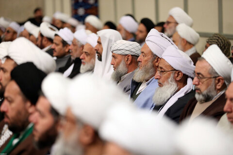بالصور/ لقاء أئمة الجمعة من أنحاء البلاد مع الإمام الخامنئي