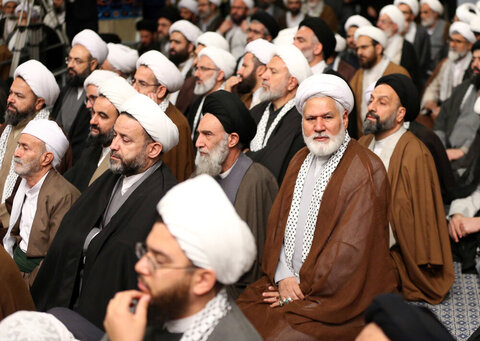 بالصور/ لقاء أئمة الجمعة من أنحاء البلاد مع الإمام الخامنئي