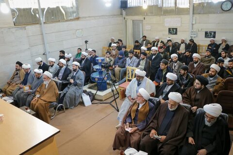 تصاویر تقدیر از برترین های آموزشی مرکز تخصصی حوزوی ائمه اطهار علیهم‌السلام مشهد