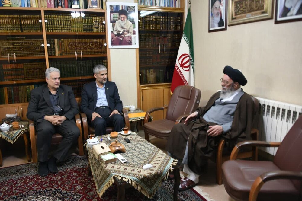 یکی از اشتباهات حوزه اقتصاد تاسیس بانک های خصوصی بود