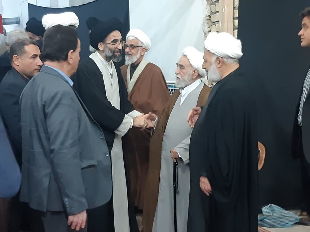 مراسم سالگرد ارتحال آیت الله یثربی در کاشان برگزار شد+عکس