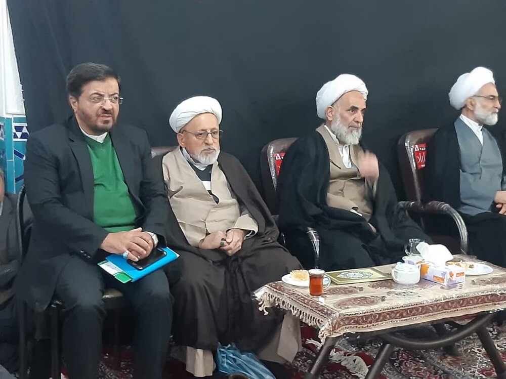 مراسم سالگرد ارتحال آیت الله یثربی در کاشان برگزار شد+عکس