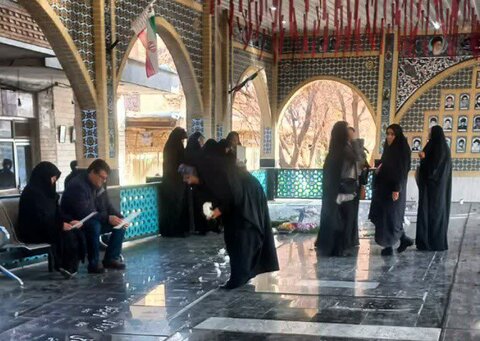 برگزاری طرح ختم قرآن به نیابت از دویست و سی شهید در گلزار شهدای شهرستان ساوه