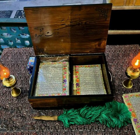 برگزاری طرح ختم قرآن به نیابت از دویست و سی شهید در گلزار شهدای شهرستان ساوه
