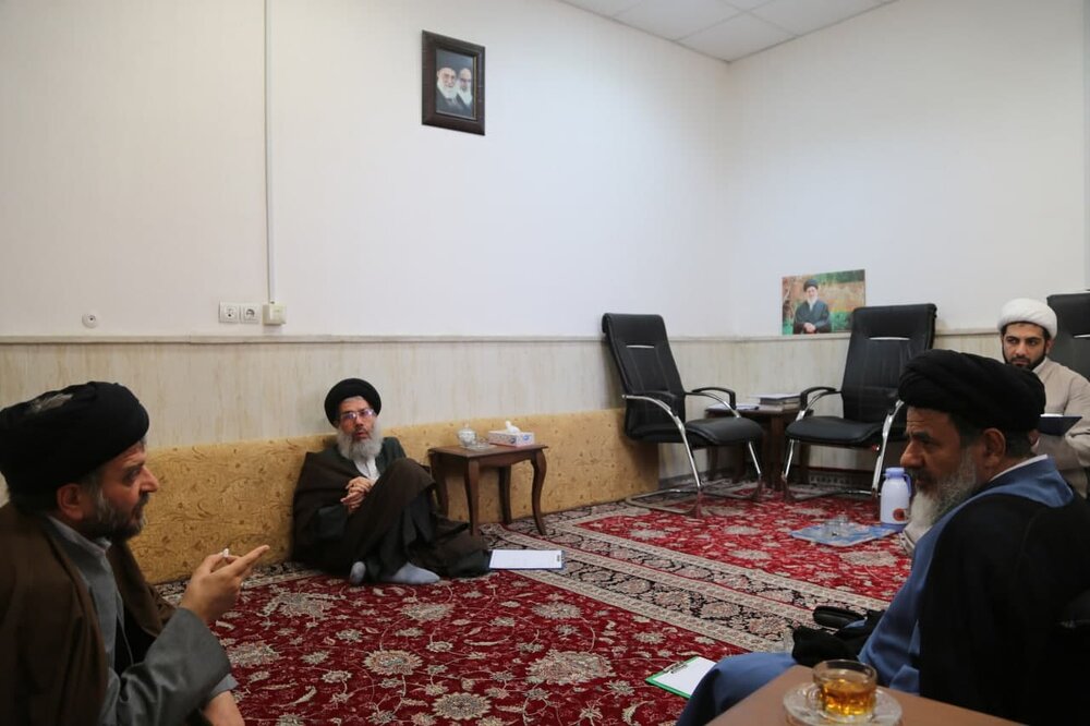 موضوعات و طرح‌نامه‌های سطح ۳ و ۴ حوزه علمیه خوزستان بررسی شدند+ عکس