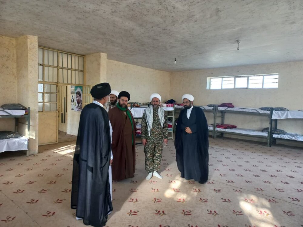 حضور مدیر ایثارگران حوزه در جمع طلاب همدانی حاضر در اردوی راهیان نور