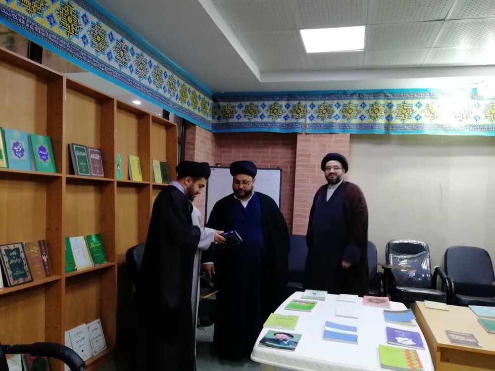 بررسی«نسبت فعالیت نظام و حکمرانان اسلامی در مسئله امربه معروف و نهی از منکر با فعالیت آحاد جامعه اسلامی»