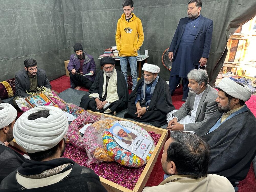 قائد ملت جعفریہ پاکستان کی آیت اللہ شیخ محسن علی نجفی کے مرقد پر فاتحہ خوانی اور مجلس ترحيم میں شرکت