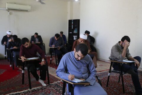 تصاویر/ برگزاری امتحانات طلاب غیرحضوری حوزه علمیه خوزستان
