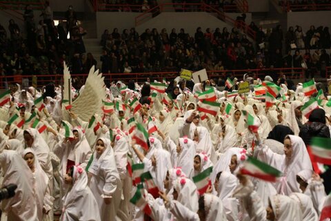 تصاویر/ جشن «فرشته‌‌‌‌های کُرد ایرانی» در ورزشگاه ۲۲ گولان سنندج