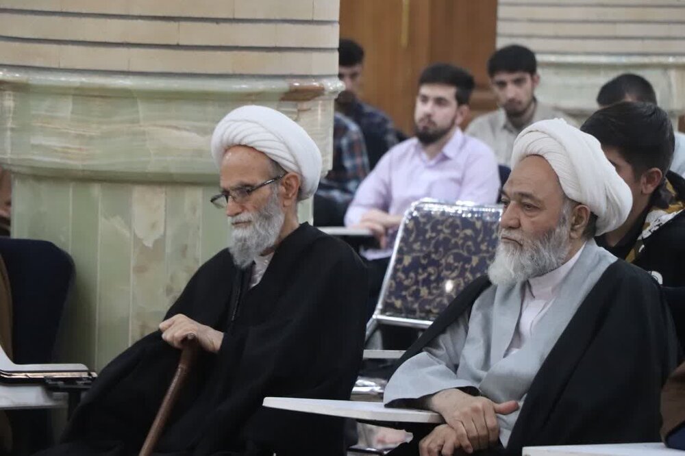 تصاویر/ سخنرانی آیت الله فاضل لنکرانی در جمع طلّاب و اساتید حوزه علمیه حضرت ولی عصر(عج) بناب تصاویر/ سخنرانی آیت الله فاضل لنکرانی در جمع طلّاب و اساتید حوزه علمیه حضرت ولی عصر(عج) بناب
