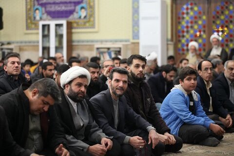 تصاویر/ حضور امامجمعه کرمانشاه، در محفل قرآنی و وداع با پیکر شهید «حاج صادق امیدزاده»