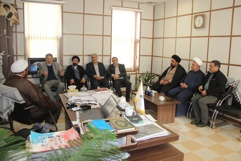 همکاری حوزه علمیه قزوین با اداره کل منابع طبیعی