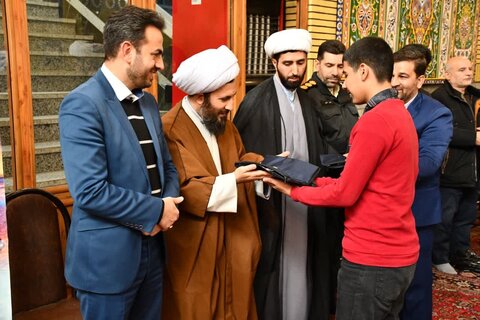 تصاویر/ همایش بزرگ جشن عبادت و بندگی دانش آموزان پسر مدارس شهرستان خوی
