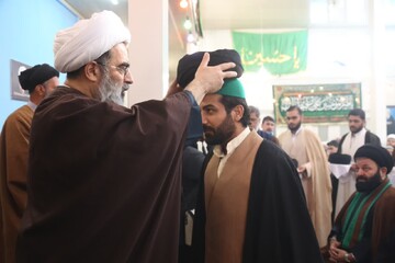 جشن میلاد امام علی(ع) و عمامه گذاری طلاب در دفتر آیت الله فاضل لنکرانی