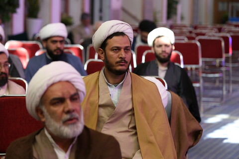 نشست هم اندیشی ترویج فرهنگ نهج البلاغه ویژه طلاب حوزه علمیه استان اصفهان