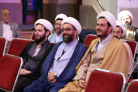نشست هم اندیشی ترویج فرهنگ نهج البلاغه ویژه طلاب حوزه علمیه استان اصفهان