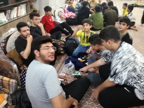 اعتکاف دانش آموزان در مسجد امام حسن ع بوشهر