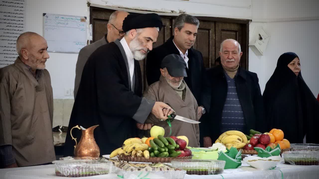 تصاویر/ جشن متفاوت روز پدر در سرای سالمندان سلماس