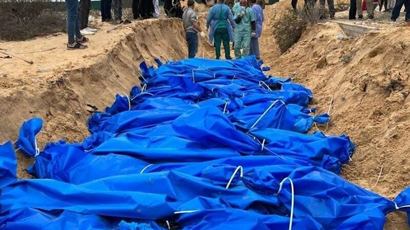 গাজায় ১২০টি গণকবর প্রকাশ গাজায় ১২০টি গণকবর প্রকাশ