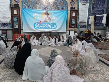 شور و شوق اعتکاف دانش‌آموزان دختر در شهرستان خوی